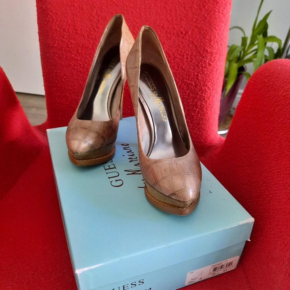 💥💥GUESS By Marciano high heel shoes